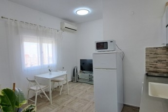 Дёшево и сердито.