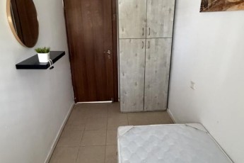 Комната после ремонта в аренду в Бат Ям 